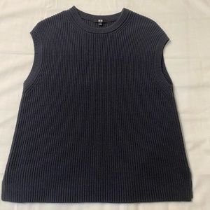 Uniqlo blue grey vest size L